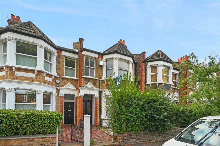 2 Bedroom Flat To Rent In Newton Avenue, London, W3