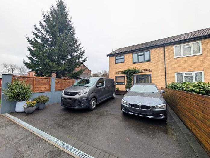 3 Bedroom Semi Detached House To Rent In Wingate Drive, Llanishen, Cardiff, CF14