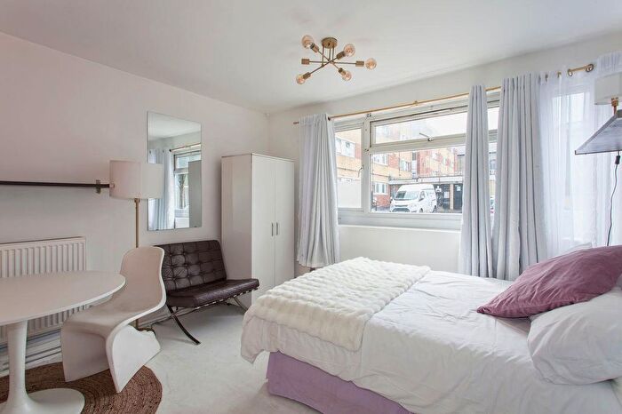 Studio To Rent In St Silas Place, London, NW5