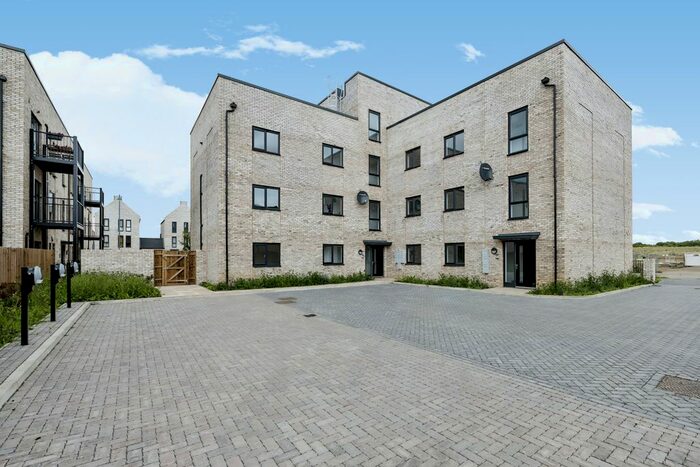 2 Bedroom Flat For Sale In Sheepfold Lane, West Cambourne, Cambridge, CB23