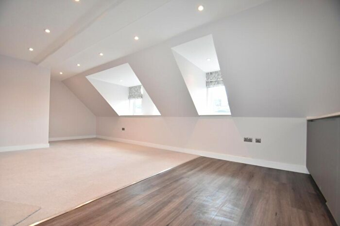 2 Bedroom Apartment To Rent In Station Road, Gerrards Cross, Buckinghamshire, SL9