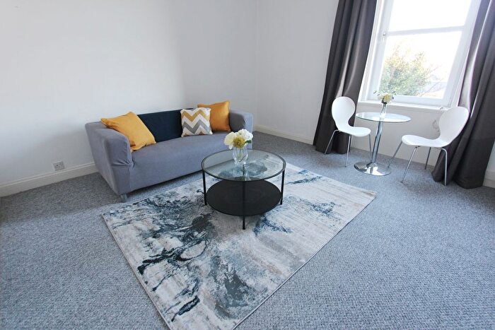 1 Bedroom Flat To Rent In Broughton Road, Edinburgh, EH7