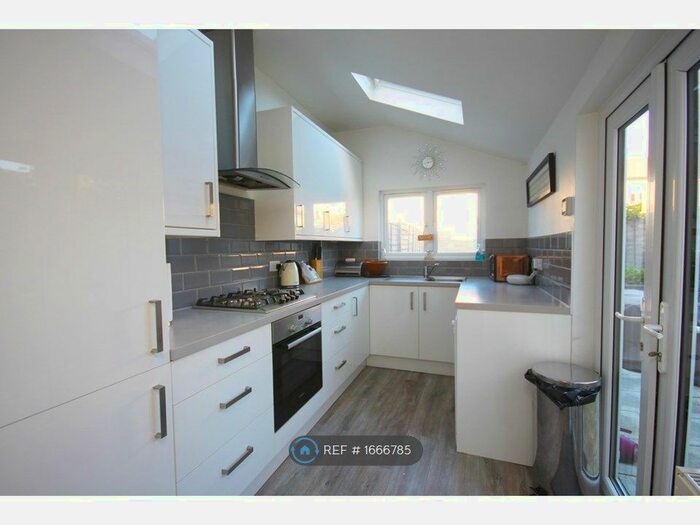 2 Bedroom Terraced House To Rent In Westfield Road, Surbiton, KT6