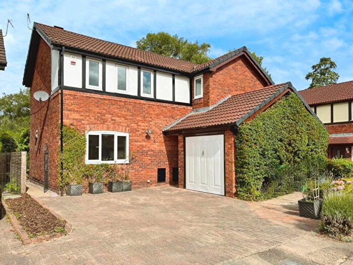 4 Bedroom Detached House For Sale In Mosswood Park, East Didsbury, Manchester, M20