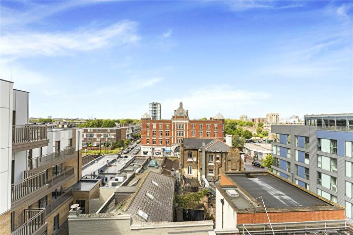1 Bedroom Apartment For Sale In Limehouse Lofts, Caroline Street, London, E1