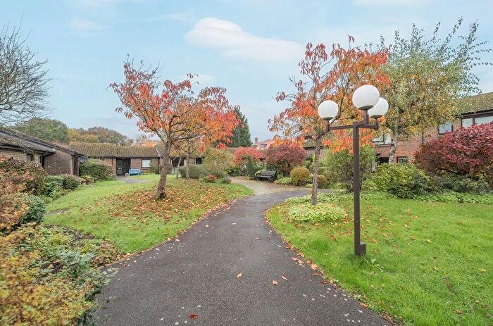 2 Bedroom Flat To Rent In Day Court, Elmbridge Village, Essex Drive, Cranleigh, Surrey, GU6