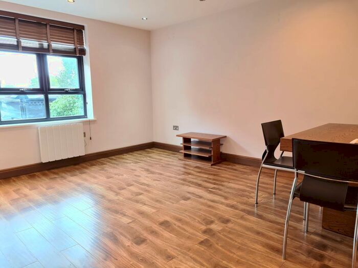 1 Bedroom Flat To Rent In Clifton Terrace, London, N4