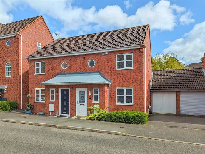 3 Bedroom Semi-Detached House To Rent In Jewitt Way, Ruddington, Nottingham, NG11