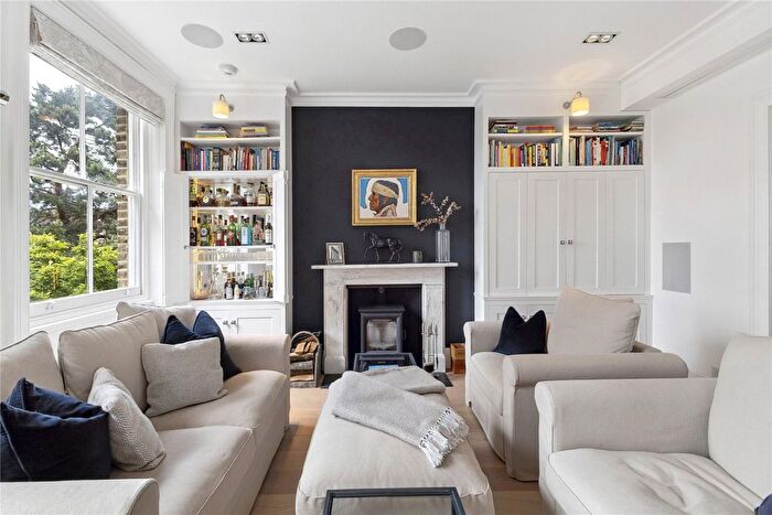 3 Bedroom Flat To Rent In North Road, Surbiton, KT6