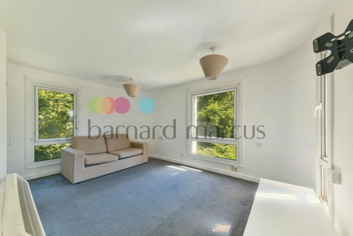 1 Bedroom Flat To Rent In Pennington Manor, Vicarage Road, Southborough, Tunbridge Wells, TN4