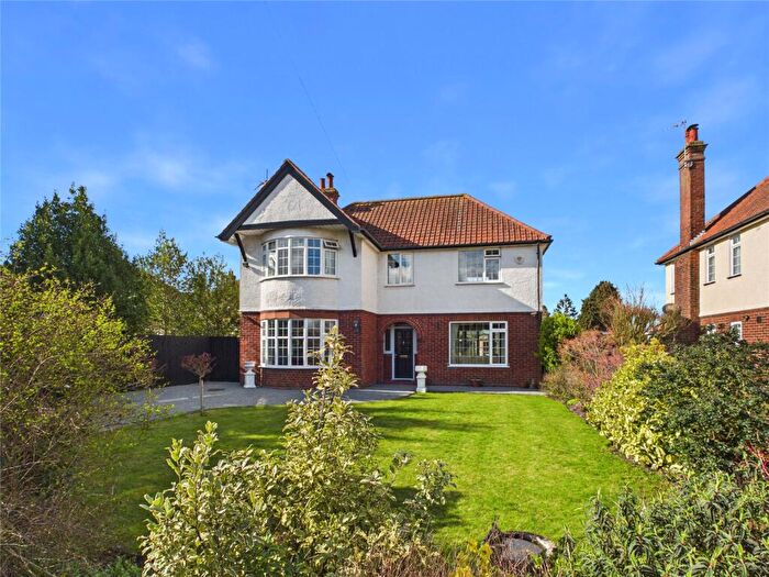 4 Bedroom Detached House For Sale In Warren Heath Road, Ipswich, Suffolk, IP3