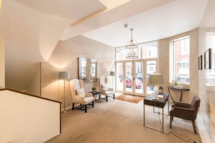 1 Bedroom Flat For Sale In Sloane Court West, London, SW3