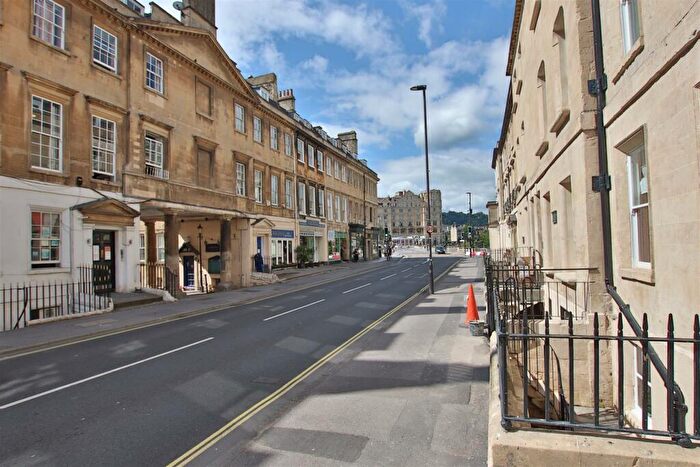 Flat To Rent In Pierrepont Street, Bath, BA1