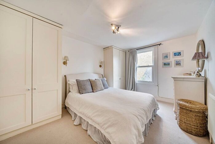 1 Bedroom Flat For Sale In New King's Road, Parsons Green, London, SW6