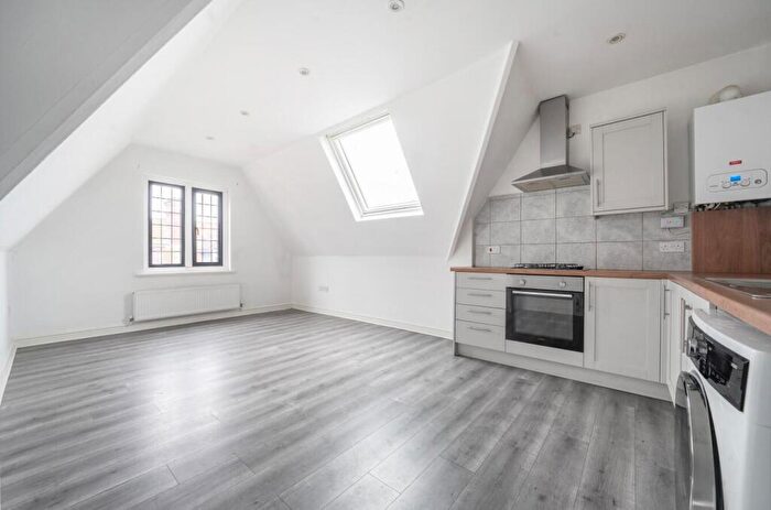 3 Bedroom Apartment To Rent In Obelisk Way, Camberley, GU15