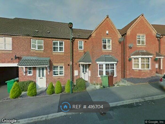 3 Bedroom Terraced House To Rent In Edmonstone Crescent, Nottingham, NG5