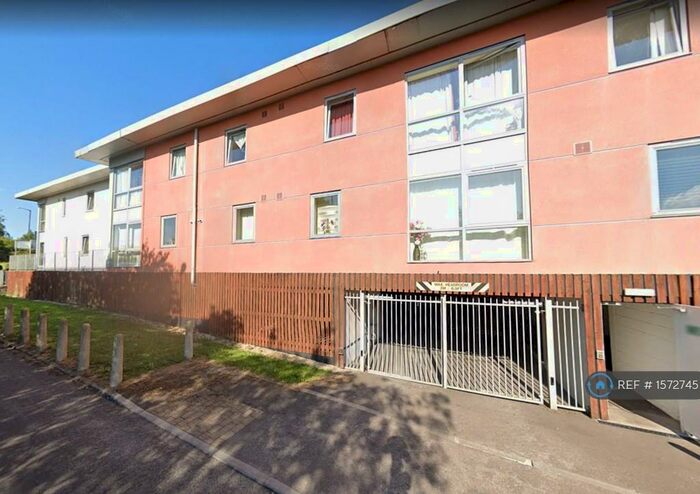 2 Bedroom Flat To Rent In Wyck Beck Road, Bristol, BS10