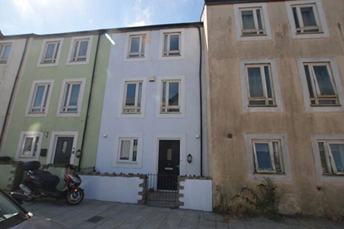 3 Bedroom Property To Rent In Kerrier Way, Camborne, TR14