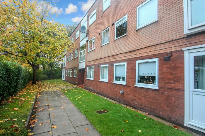 2 Bedroom Flat To Rent In Cholmondeley Road, Salford M6