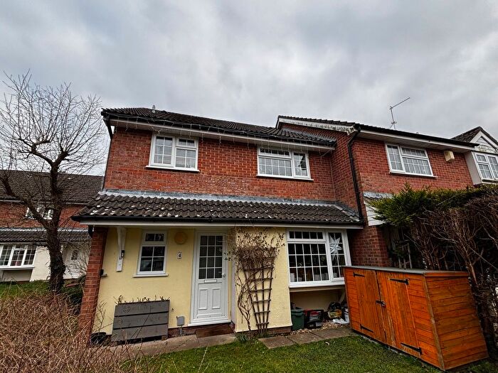 2 Bedroom Terraced House To Rent In The Glebe, Bristol, BS40