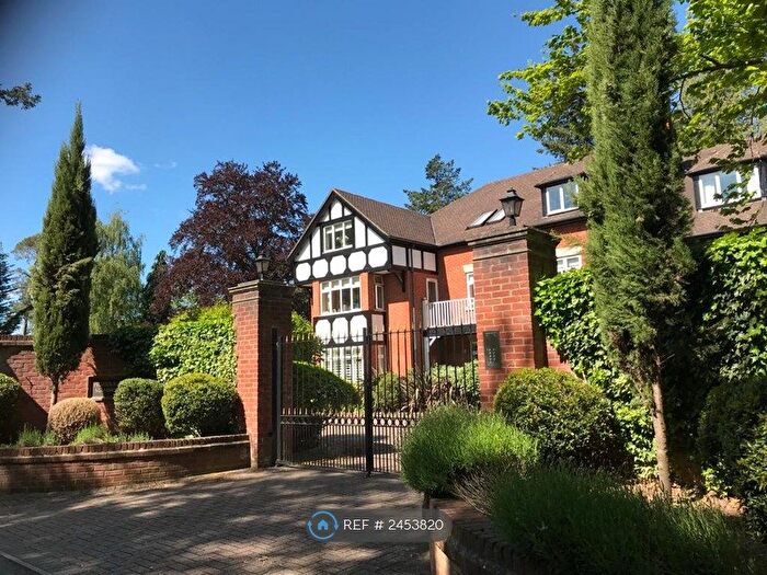 2 Bedroom Flat To Rent In Larch Avenue, Ascot, SL5