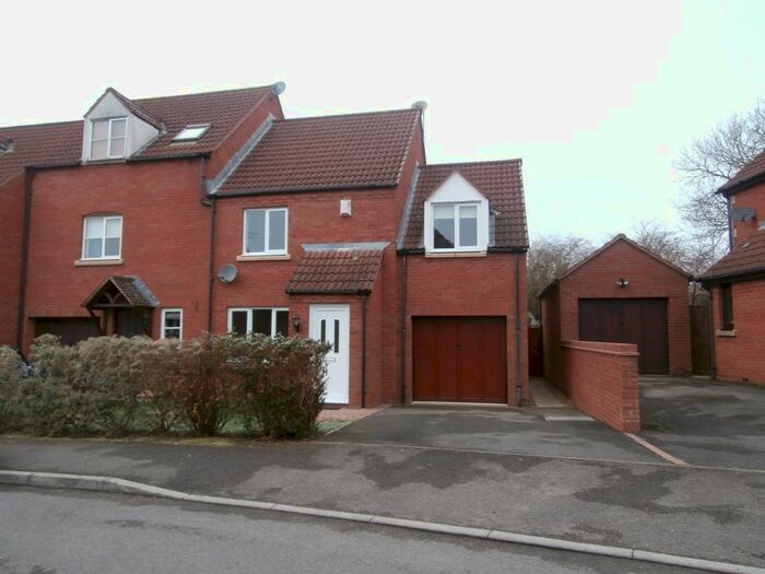 3 Bedroom End Of Terrace House To Rent In Arley Close, Swindon, SN25
