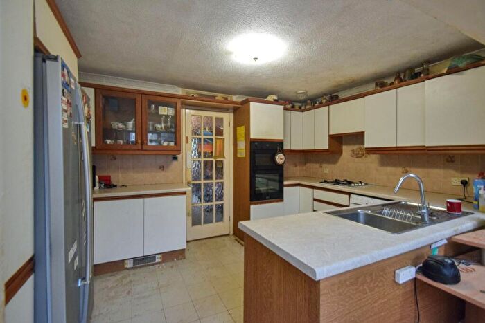 3 Bedroom Terraced House For Sale In Ploughmans Way, Rainham, Gillingham, ME8