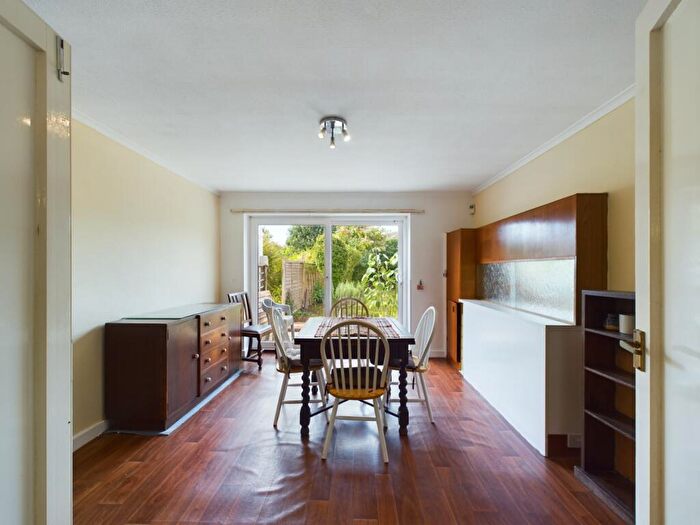 4 Bedroom Bungalow For Sale In Brookside Drive, Frampton Cotterell, Bristol, BS36