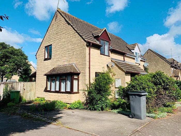 2 Bedroom Semi-Detached House To Rent In Primrose Court, Moreton-in-Marsh, GL56