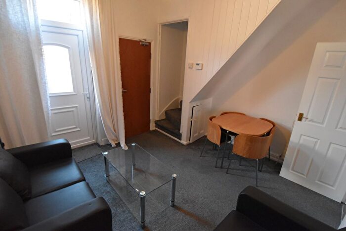 3 Bedroom Terraced House To Rent In Myrtle Street, Middlesbrough, TS1