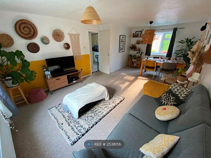 2 Bedroom Flat To Rent In Plantsman Close, Norwich, NR2