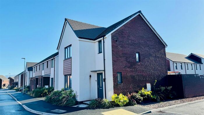 3 Bedroom Semi-Detached House To Rent In Channings Drive, Tithebarn, Exeter, EX1