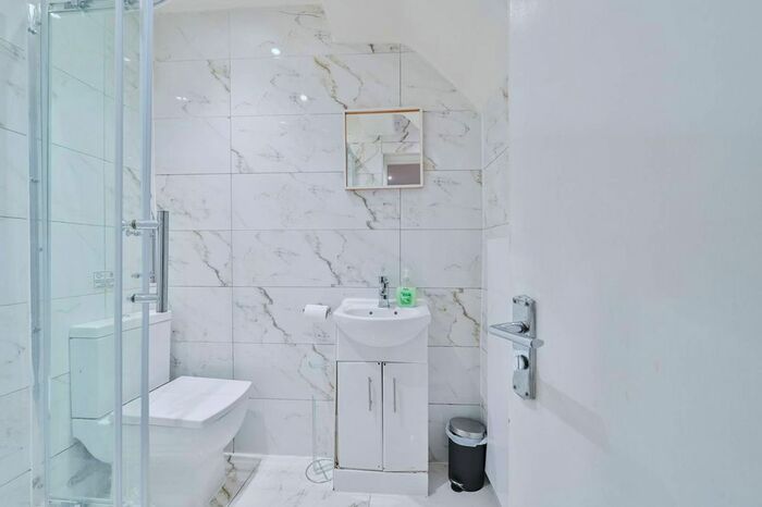 Studio To Rent In Eversholt Street, Mornington Crescent, London, NW1