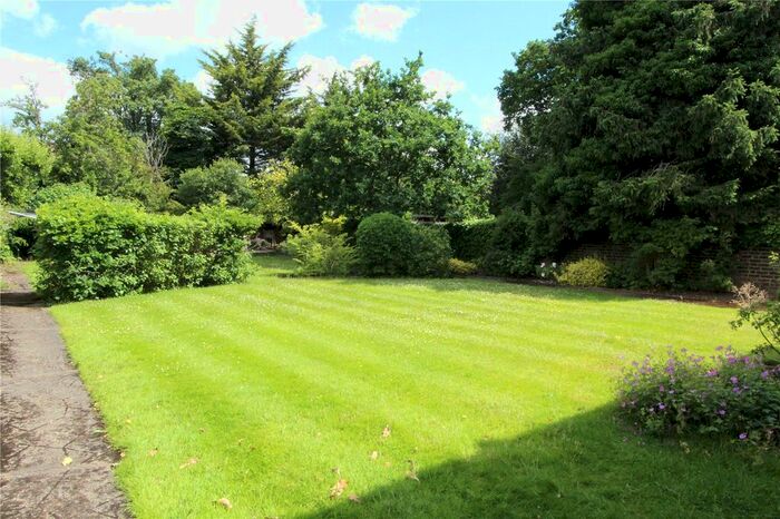 Studio To Rent In Freeland Road, London, W5