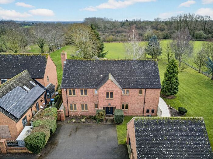 4 Bedroom Detached House To Rent In Field Close, Ufton Leamington Spa, Warwickshire, CV33