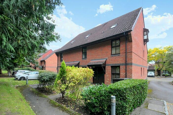 2 Bedroom Property To Rent In Badgers Close, Woking, GU21