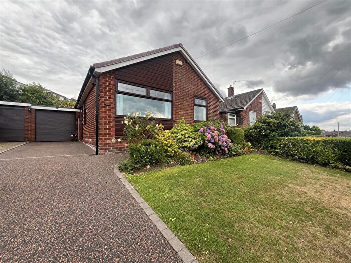3 Bedroom Semi-Detached Bungalow For Sale In Maple Avenue, Stalybridge, SK15