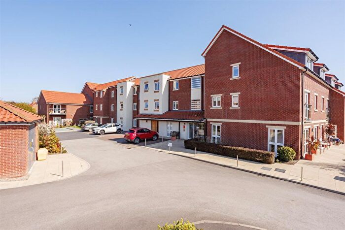 2 Bedroom Flat For Sale In Stillington Road, Easingwold, York, YO61
