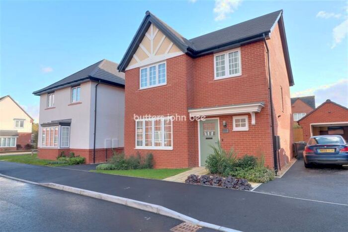 4 Bedroom Detached House To Rent In Broomcroft Gardens, CW1