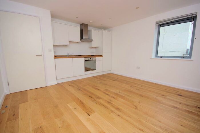 1 Bedroom Flat To Rent In Church Lane, East Finchley, N2