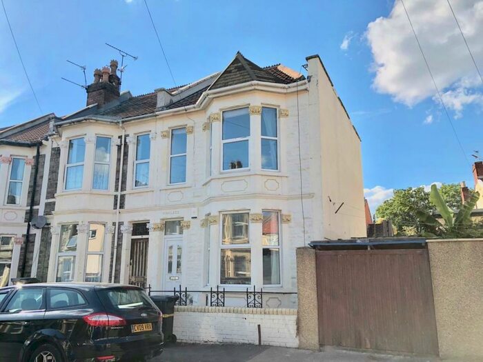 3 Bedroom End Of Terrace House To Rent In Lillian Street, Redfield, Bristol, BS5