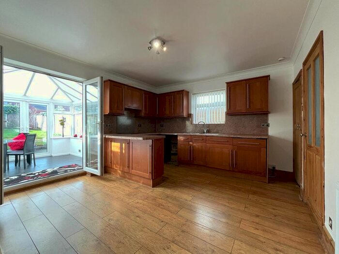 2 Bedroom Semi-Detached House To Rent In James Street, Chesterfield, S41