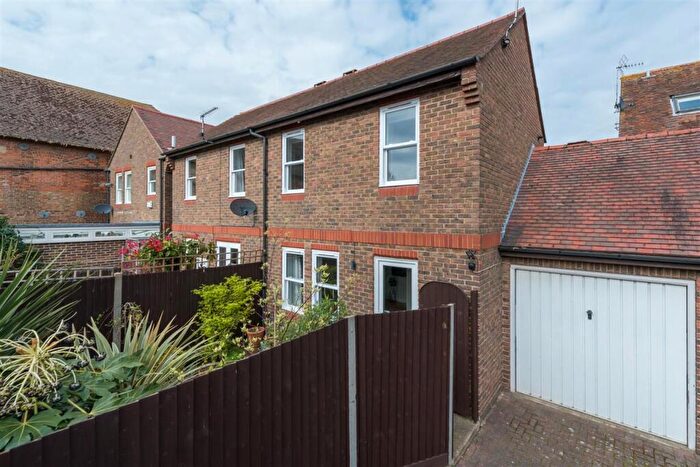 2 Bedroom Semi Detached House For Sale In Becket Mews, Canterbury, CT2