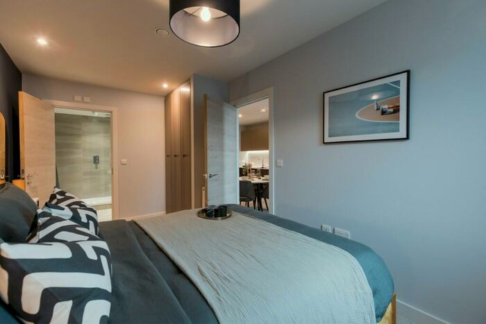 1 Bedroom Apartment To Rent In New York Square, Soyo, Quarry Hill, Leeds, West Yorkshire, LS2