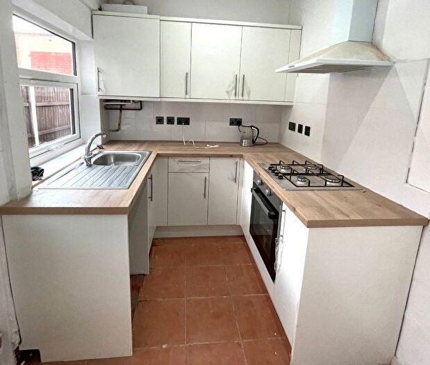 2 Bedroom Terraced House To Rent In Howard Road, Mansfield, NG19