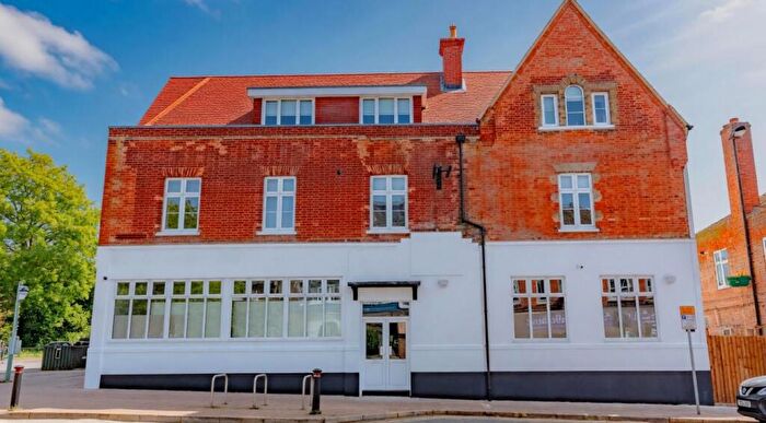 1 Bedroom Apartment To Rent In Cambridge Court, Camberley, GU15