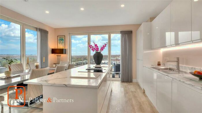 2 Bedroom Penthouse For Sale In Station Square, Bergholt Road, Colchester, Essex, CO4