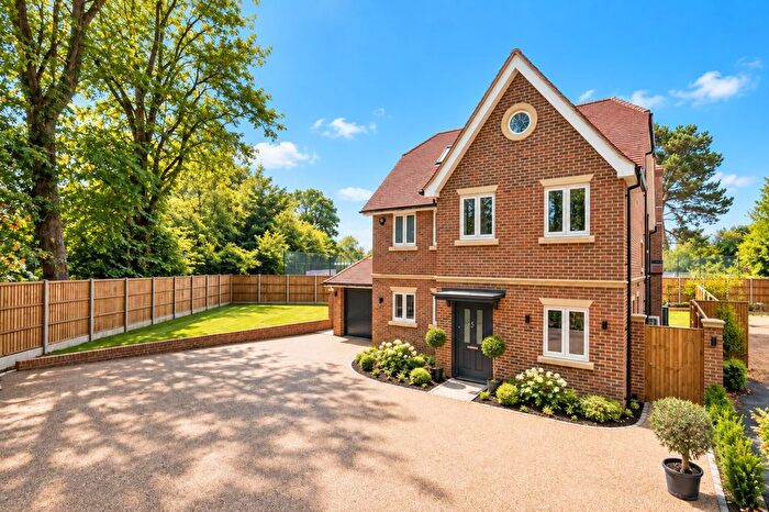 4 Bedroom Detached House For Sale In Bull Lane, Gerrards Cross, SL9