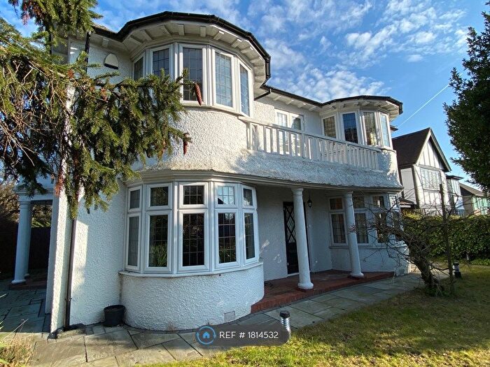 4 Bedroom Detached House To Rent In Pampisford Road, Purley, CR8