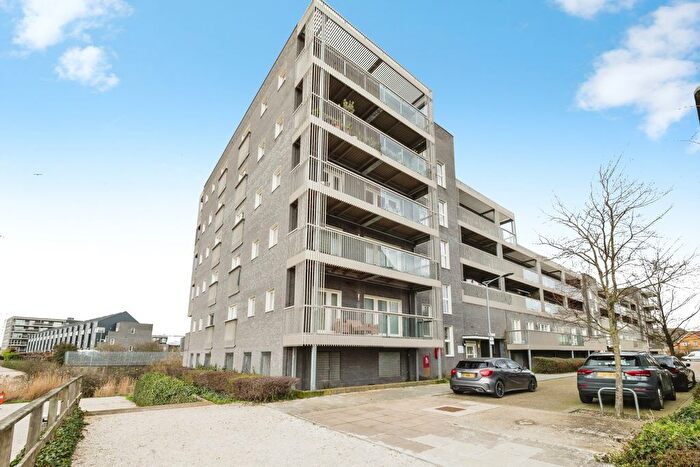 1 Bedroom Flat For Sale In Ernest Websdale House, Barking, IG11